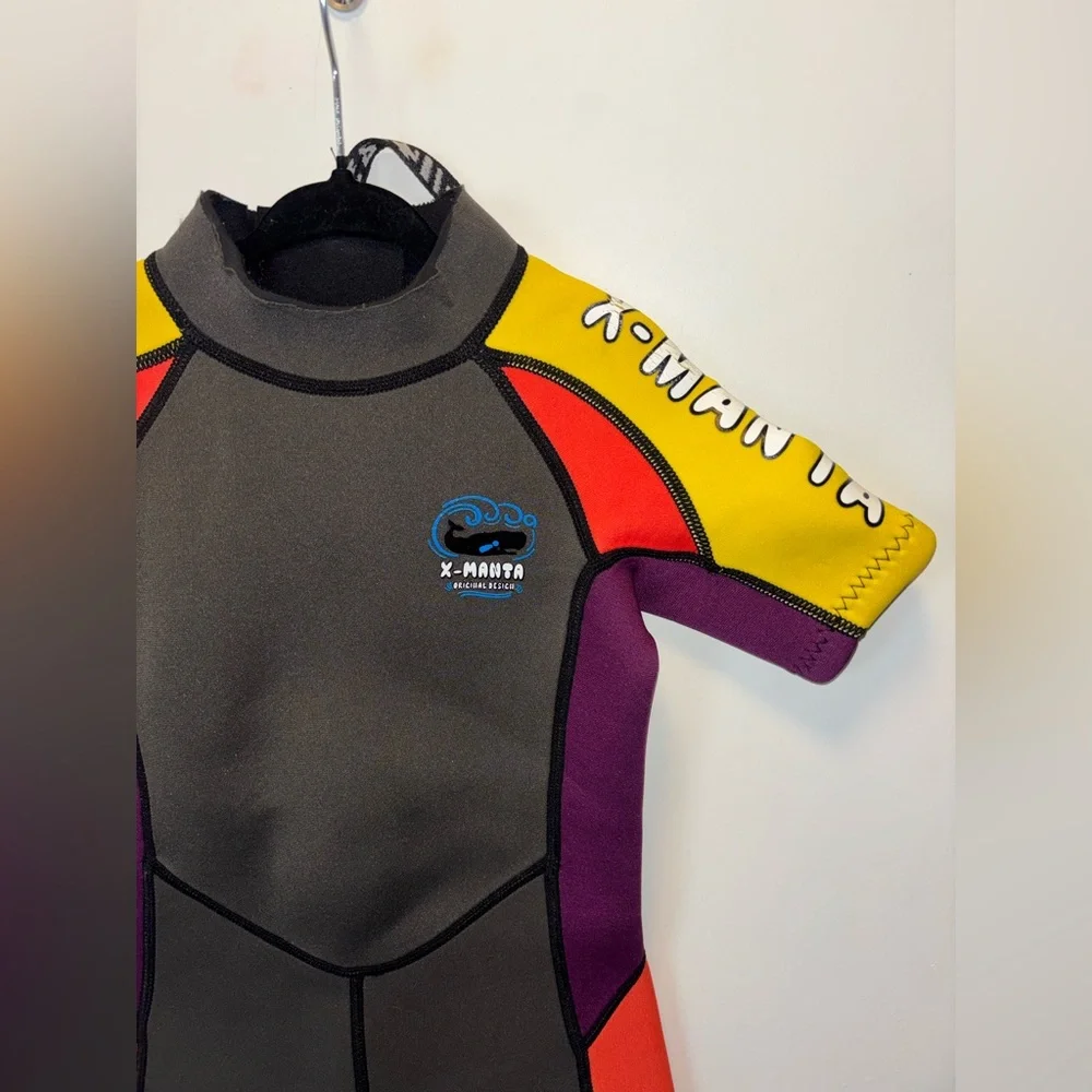 X-Manta Dive & Sail Wetsuit Kid Size Medium Short Sleeve Shorty Surf Swim